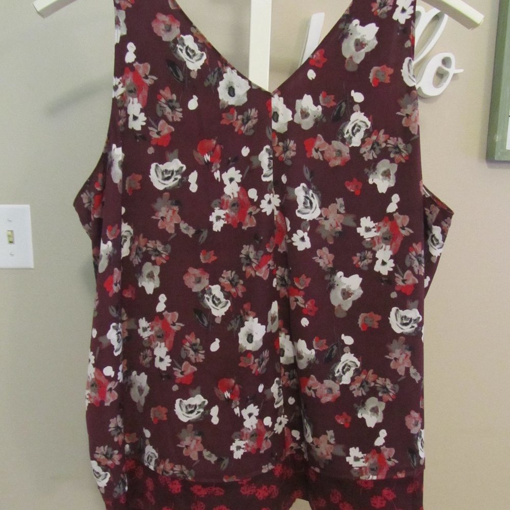 Lane Bryant Flowy Sleeveless Top Size 26